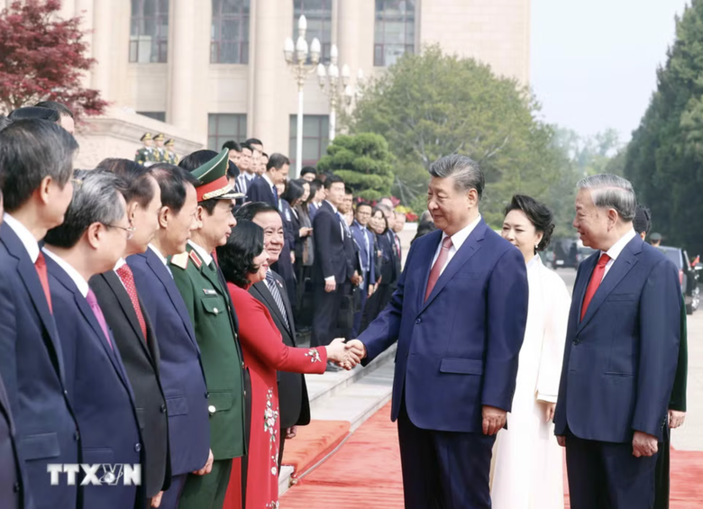 Trung Quốc d&agrave;nh nghi thức cao nhất đ&oacute;n Tổng B&iacute; thư, Chủ tịch nước T&ocirc; L&acirc;m- Ảnh 4.