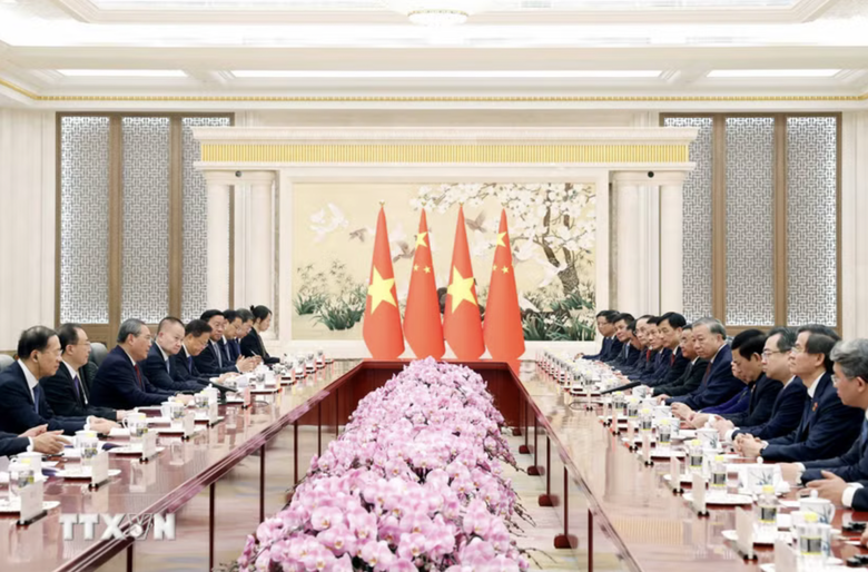 Việt Nam - Trung Quốc phấn đấu xác lập tầm cao mới cho hợp tác kinh tế, thương mại- Ảnh 1. Việt Nam - Trung Quốc phấn đấu xác lập tầm cao mới cho hợp tác kinh tế, thương mại- Ảnh 1.