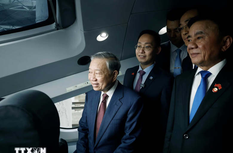 Tổng B&iacute; thư, Chủ tịch nước T&ocirc; L&acirc;m thăm th&agrave;nh phố Nam Ninh bằng t&agrave;u cao tốc- Ảnh 4.