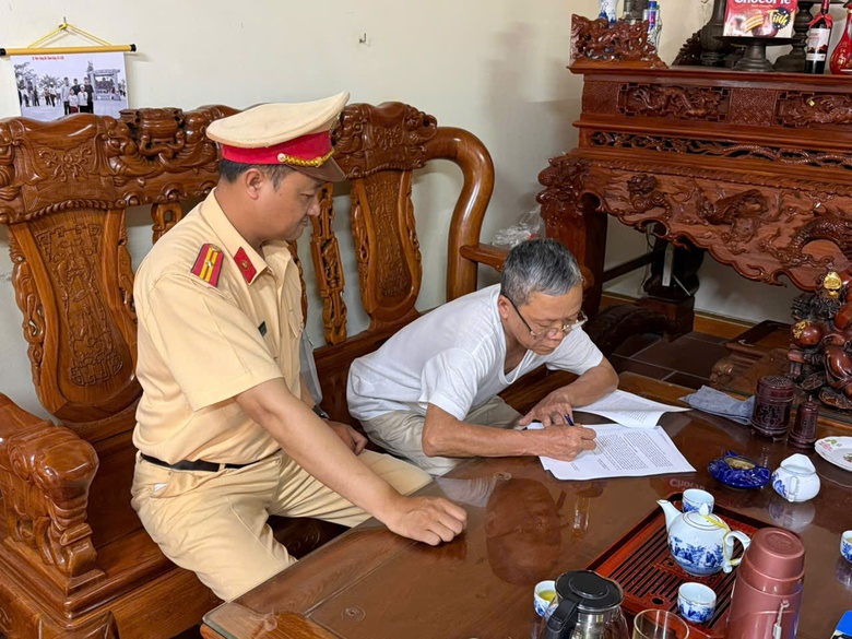 Th&aacute;i Nguy&ecirc;n: Ngăn vi phạm từ nơi bốc xếp h&agrave;ng h&oacute;a- Ảnh 1.