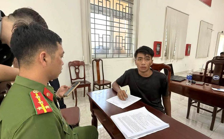 Đắk Lắk: Khởi tố thanh ni&ecirc;n kh&ocirc;ng c&oacute; giấy ph&eacute;p l&aacute;i xe, trộm &ocirc; t&ocirc; g&acirc;y tai nạn- Ảnh 1.