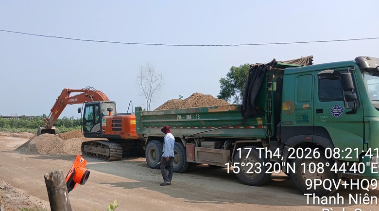 Quảng Ng&atilde;i tăng tốc thi c&ocirc;ng đường nối KKT Dung Quất với s&acirc;n bay Chu Lai- Ảnh 4.