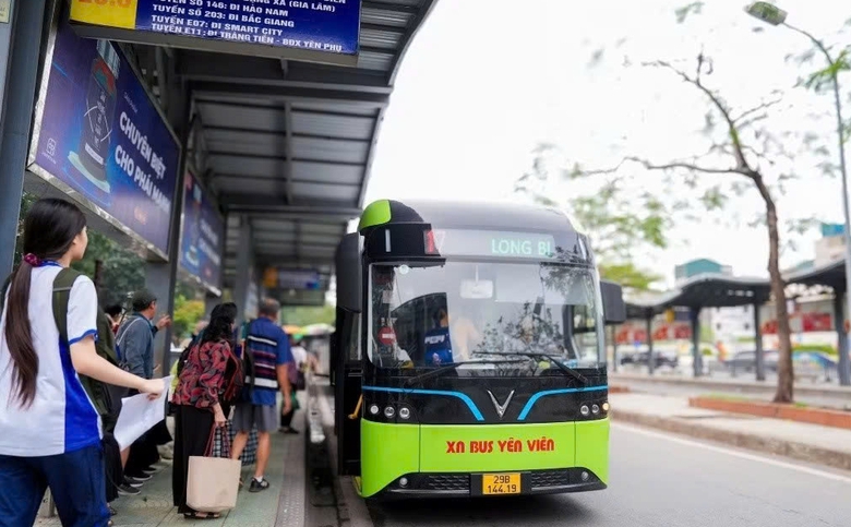 Th&ecirc;m 53 xe bu&yacute;t điện, H&agrave; Nội n&acirc;ng tỷ lệ phương tiện xanh l&ecirc;n gần 36%- Ảnh 1.