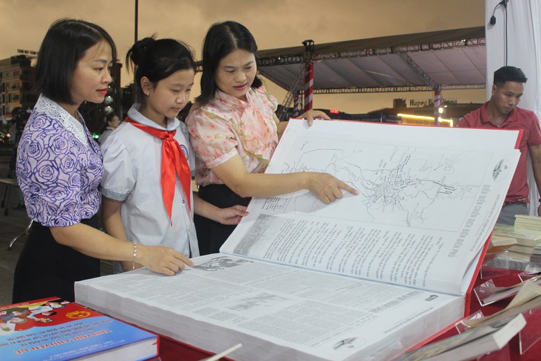 Bắc Ninh: Đưa Ng&agrave;y s&aacute;ch v&agrave; văn h&oacute;a đọc trở th&agrave;nh nếp đẹp văn h&oacute;a Kinh Bắc- Ảnh 5.