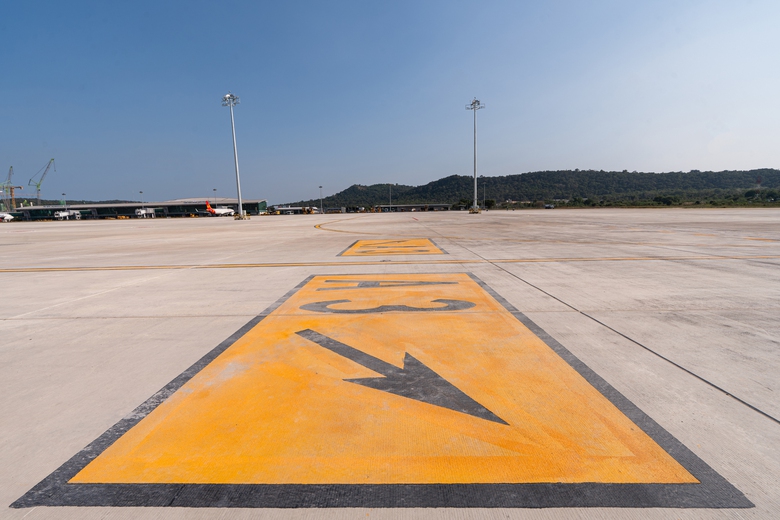 Đưa hạng mục đầu ti&ecirc;n dự &aacute;n APEC v&agrave;o sử dụng, s&acirc;n bay Ph&uacute; Quốc tiếp tục bứt tốc về đ&iacute;ch- Ảnh 2.