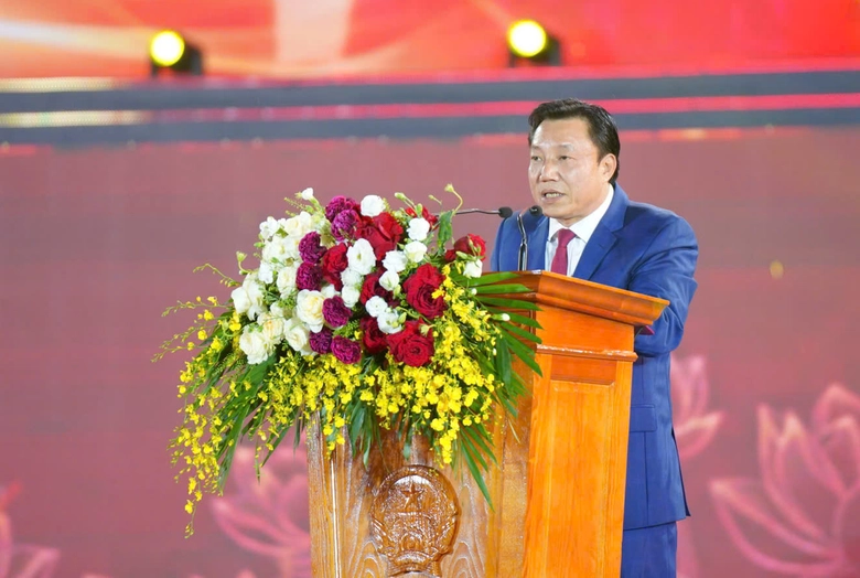 Khai mạc lễ hội Đền H&ugrave;ng v&agrave; Tuần Văn h&oacute;a - Du lịch Đất Tổ- Ảnh 1.