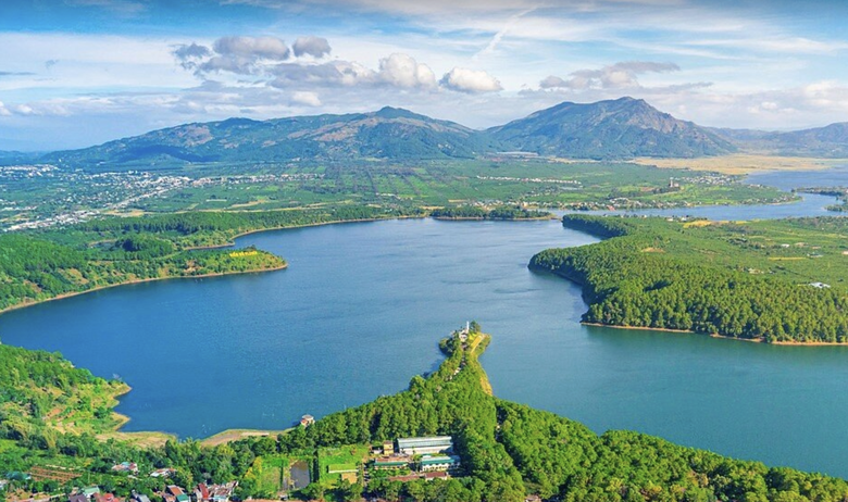 Gia Lai quy hoạch Biển Hồ th&agrave;nh trung t&acirc;m du lịch sinh th&aacute;i &ndash; văn h&oacute;a cấp quốc gia- Ảnh 1.