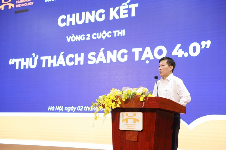 Sinh vi&ecirc;n UTT &ldquo;tr&igrave;nh l&agrave;ng&rdquo; loạt sản phẩm c&ocirc;ng nghệ tại Ng&agrave;y hội Demo- Ảnh 1.