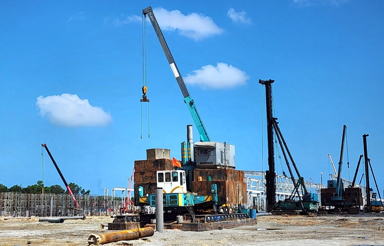 Thần tốc thi c&ocirc;ng nh&agrave; m&aacute;y ray đường sắt hơn 10.000 tỷ đồng ở Quảng Ng&atilde;i- Ảnh 5.