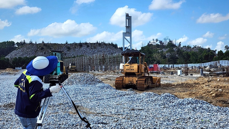 Thần tốc thi c&ocirc;ng nh&agrave; m&aacute;y ray đường sắt hơn 10.000 tỷ đồng ở Quảng Ng&atilde;i- Ảnh 10.