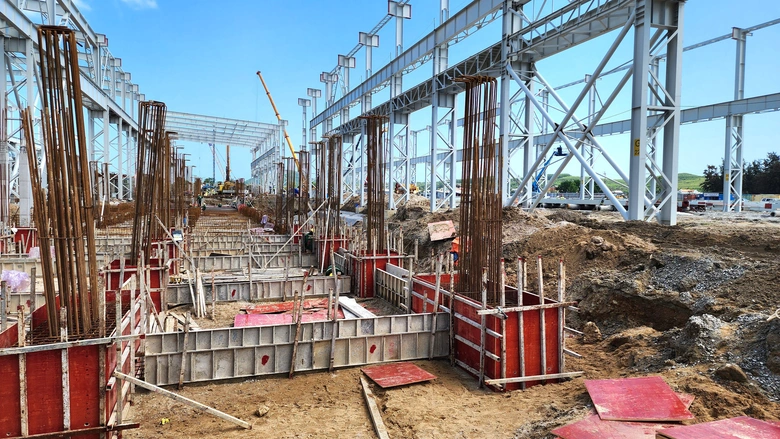 Thần tốc thi c&ocirc;ng nh&agrave; m&aacute;y ray đường sắt hơn 10.000 tỷ đồng ở Quảng Ng&atilde;i- Ảnh 7.