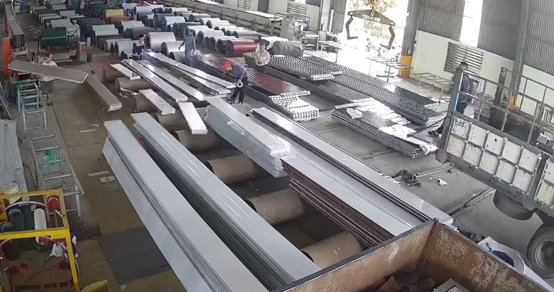 
H&agrave; Tĩnh: Cập nhật biến động gi&aacute; vật liệu v&agrave;o dự to&aacute;n, đảm bảo hiệu quả đầu tư - Ảnh 1.