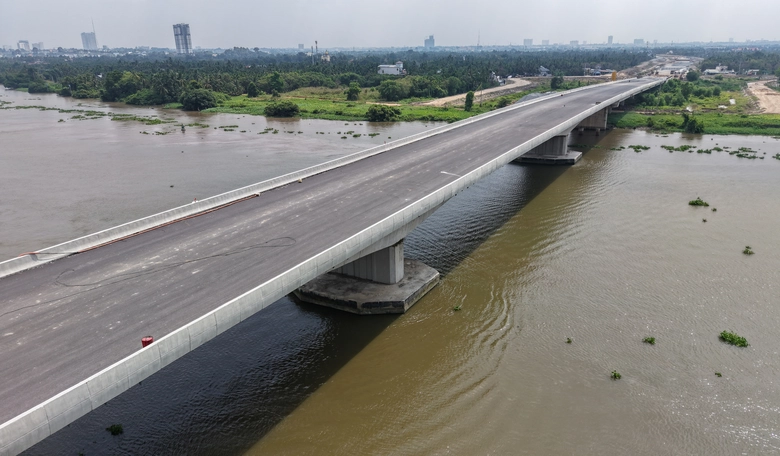 Cận cảnh cầu B&igrave;nh Gởi tr&ecirc;n tuyến V&agrave;nh đai 3 sắp th&ocirc;ng xe- Ảnh 3.