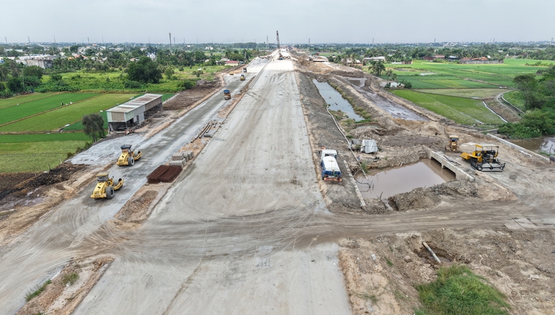 Cận cảnh cầu B&igrave;nh Gởi tr&ecirc;n tuyến V&agrave;nh đai 3 sắp th&ocirc;ng xe- Ảnh 7.