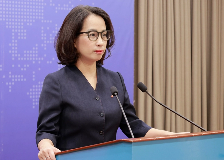 Bộ Ngoại giao: Iran đang triển khai thủ tục để t&agrave;u Việt Nam di chuyển qua eo biển Hormuz- Ảnh 1.