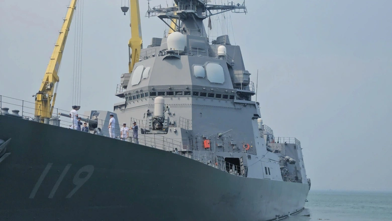 Cận cảnh t&agrave;u khu trục của Nhật Bản cập cảng Ti&ecirc;n Sa, thăm Đ&agrave; Nẵng- Ảnh 4.