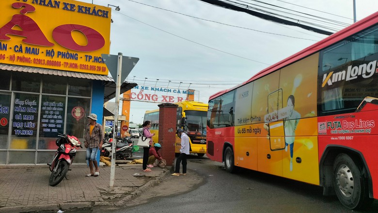 Cà Mau tăng cường quản lý giá cước vận tải trước biến động nhiên liệu- Ảnh 2. Cà Mau tăng cường quản lý giá cước vận tải trước biến động nhiên liệu- Ảnh 2.