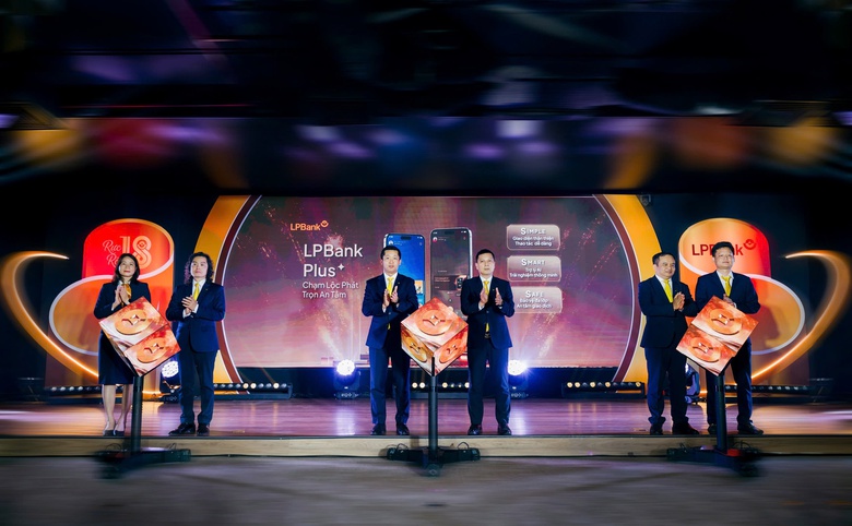 LPBank Plus t&iacute;ch hợp trợ l&yacute; AI chuyển tiền bằng hội thoại- Ảnh 1.