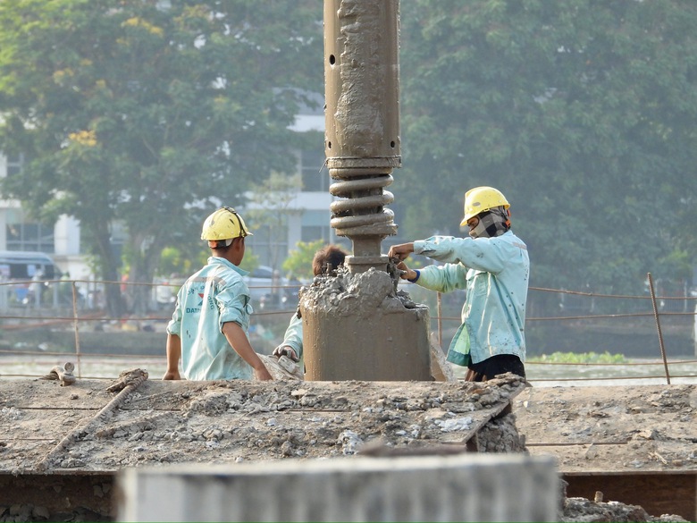 Cầu đi bộ qua s&ocirc;ng S&agrave;i G&ograve;n tăng tốc về đ&iacute;ch, hướng tới ho&agrave;n th&agrave;nh dịp 2/9- Ảnh 4.