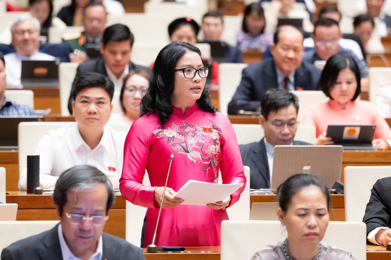 ĐBQH kiến nghị nghi&ecirc;m cấm xếp chương tr&igrave;nh học li&ecirc;n kết xen kẽ giờ ch&iacute;nh kh&oacute;a- Ảnh 2.