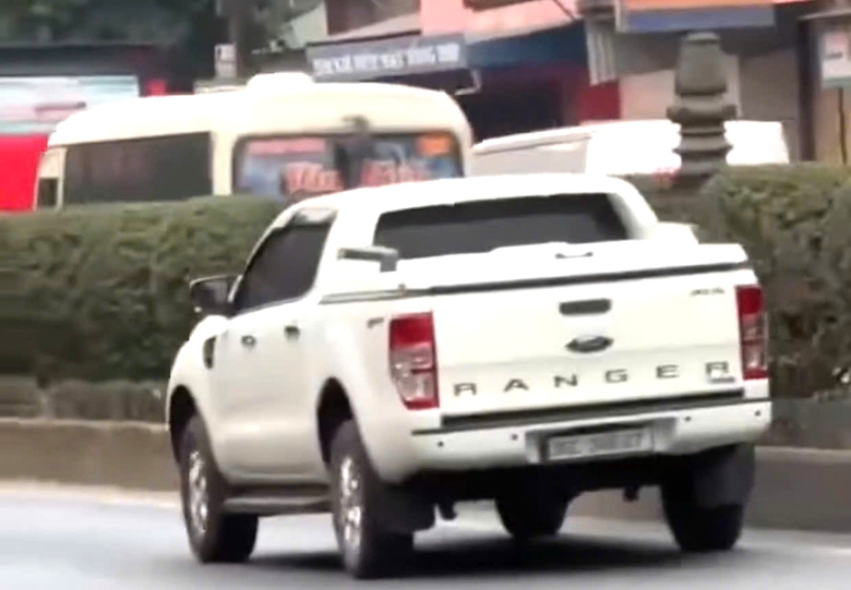 Thanh H&oacute;a xử l&yacute; t&agrave;i xế đi ngược chiều tr&ecirc;n QL1A từ clip của người d&acirc;n- Ảnh 2.