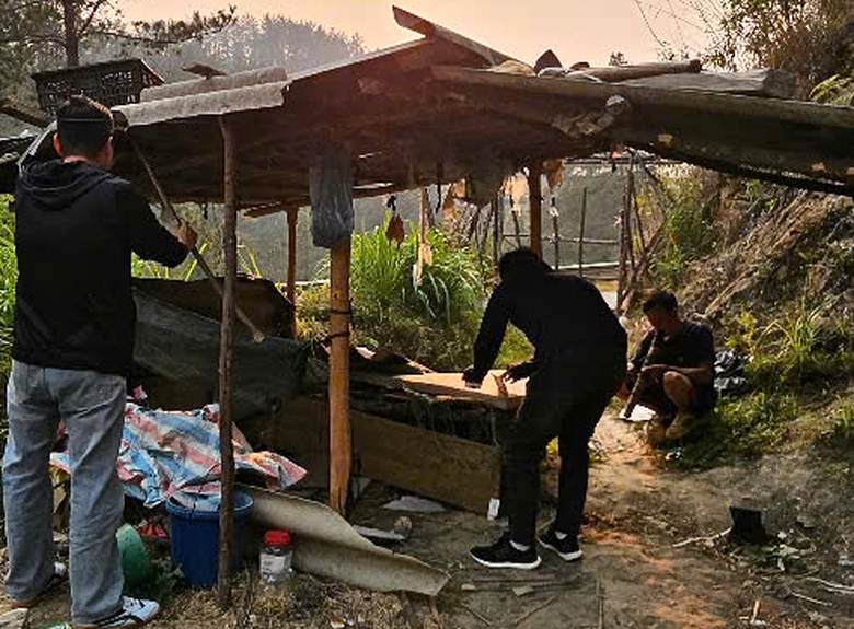 Băng rừng, vượt n&uacute;i "g&otilde; cửa" từng nh&agrave; test ma t&uacute;y ở L&agrave;o Cai- Ảnh 14.