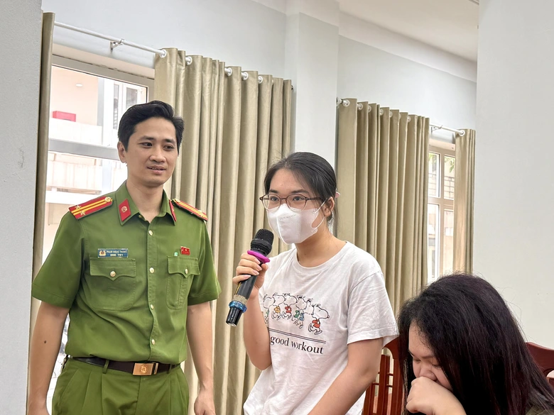 Học sinh trường trung cấp ở H&agrave; Nội được tăng cường kỹ năng l&aacute;i xe an to&agrave;n- Ảnh 3.