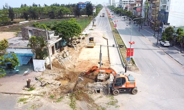 Nghệ An: Th&ocirc;ng xe kỹ thuật 50m cuối c&ugrave;ng của dự &aacute;n đường hơn 300 tỷ đồng- Ảnh 1.