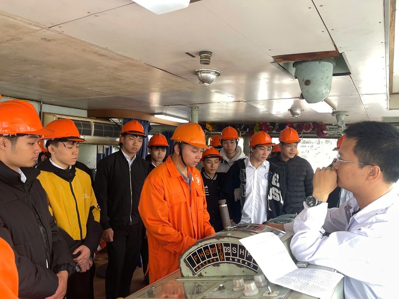 Bộ X&acirc;y dựng đề xuất đơn giản h&oacute;a thủ tục tuyển dụng, đ&agrave;o tạo thuyền vi&ecirc;n- Ảnh 1.