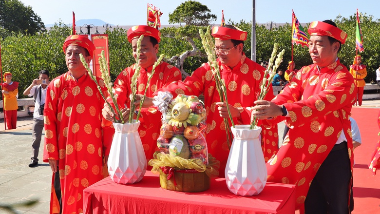 Lễ tri &acirc;n Đức Quốc Tổ Lạc Long Qu&acirc;n tại C&agrave; Mau- Ảnh 2.