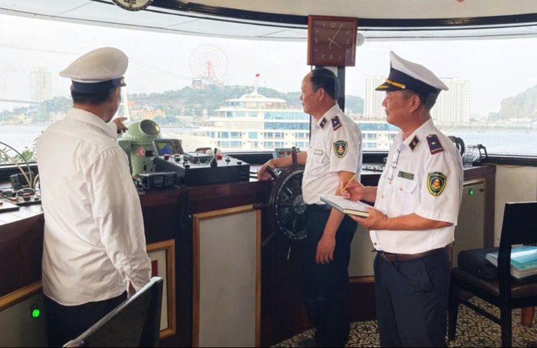 Quảng Ninh siết an to&agrave;n giao th&ocirc;ng trước cao điểm m&ugrave;a du lịch- Ảnh 2.