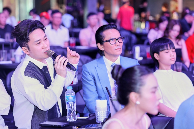 Anh Qu&acirc;n Idol hợp t&aacute;c T&uacute; Dưa, ra mắt MV &ldquo;Việt Nam kh&uacute;c ki&ecirc;u h&ugrave;ng&rdquo;- Ảnh 4.