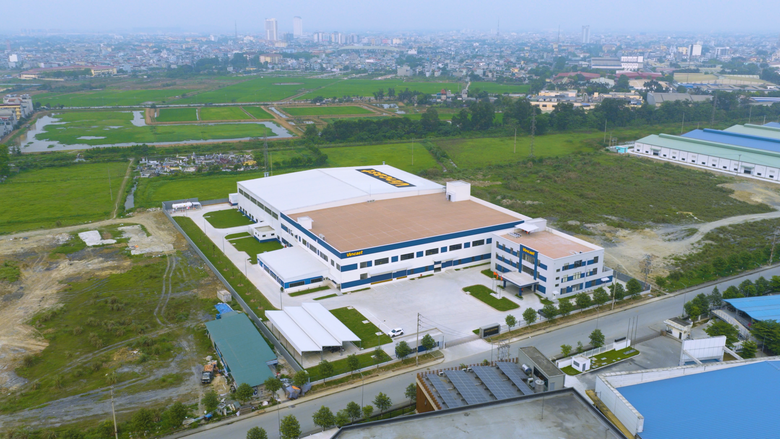 TLC Việt Nam kh&aacute;nh th&agrave;nh nh&agrave; m&aacute;y thiết bị điện, chiếu s&aacute;ng thứ 2- Ảnh 3.