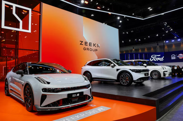 C&aacute;c h&atilde;ng Trung Quốc ra mắt loạt mẫu xe hạng sang, cạnh tranh Porsche, BMW- Ảnh 1.