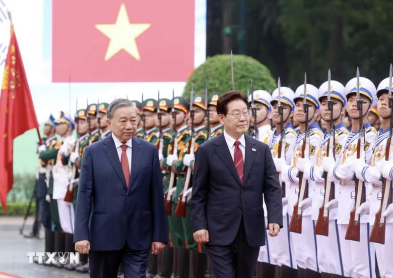 Tổng B&iacute; thư, Chủ tịch nước T&ocirc; L&acirc;m chủ tr&igrave; Lễ đ&oacute;n ch&iacute;nh thức Tổng thống H&agrave;n Quốc- Ảnh 1.