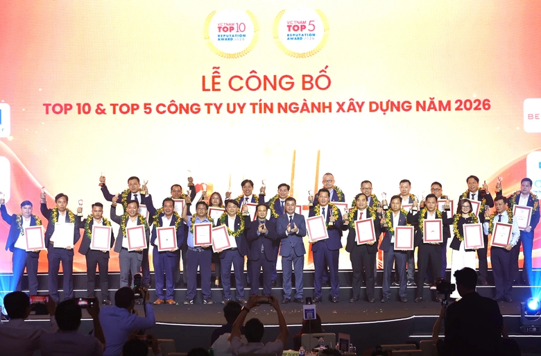 Vietnam Report vinh danh c&aacute;c c&ocirc;ng ty uy t&iacute;n ng&agrave;nh X&acirc;y dựng- Ảnh 2.