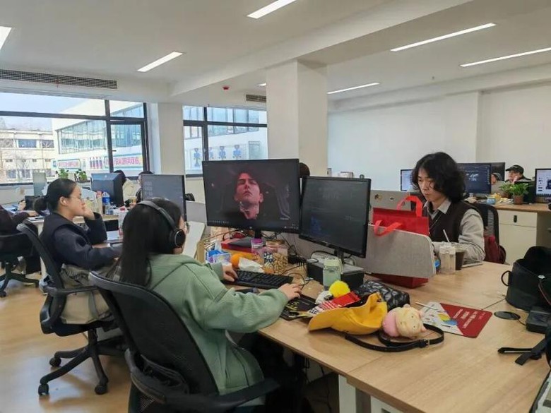 Sự thật việc hơn 100 diễn vi&ecirc;n Trung Quốc k&yacute; thỏa thuận khai th&aacute;c h&igrave;nh ảnh AI- Ảnh 2.