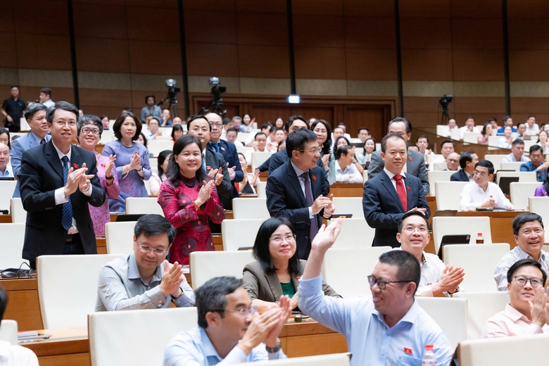 Th&ocirc;ng qua Luật Thủ đ&ocirc; (sửa đổi): Bước đột ph&aacute; để H&agrave; Nội ph&aacute;t triển nhanh, linh hoạt- Ảnh 2.