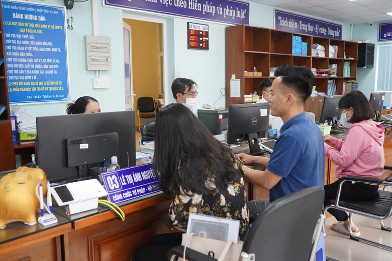 Th&ocirc;ng qua Luật Hộ tịch sửa đổi: Người d&acirc;n được đăng k&yacute; khai sinh, kết h&ocirc;n ở bất kỳ x&atilde; n&agrave;o- Ảnh 1.