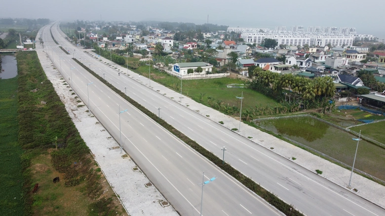 Đường ven biển ở Thanh H&oacute;a khi n&agrave;o nối liền mạch?- Ảnh 3.
