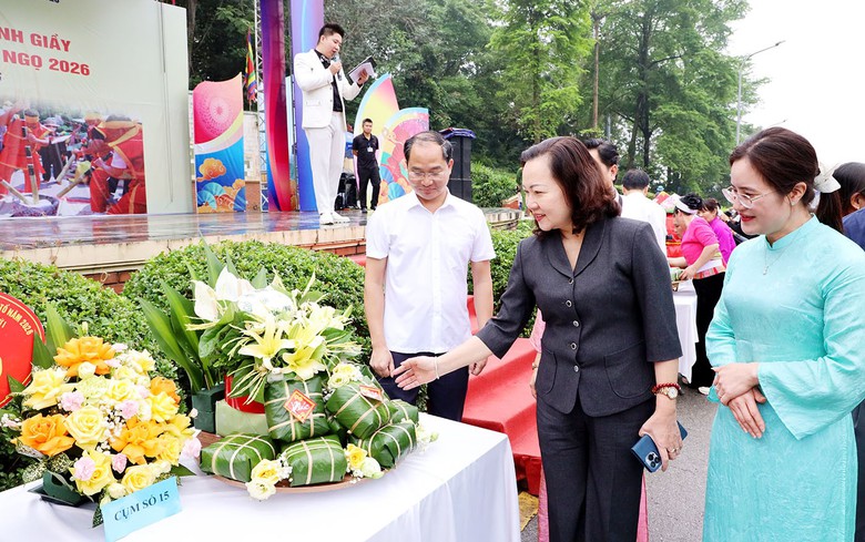 Đặc sắc hội thi g&oacute;i, nấu b&aacute;nh chưng v&agrave; gi&atilde; b&aacute;nh giầy tỉnh Ph&uacute; Thọ lần thứ I- Ảnh 2.