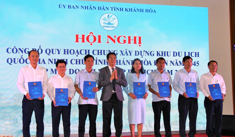Ninh Chử sẽ th&agrave;nh trung t&acirc;m du lịch biển quốc gia, Kh&aacute;nh H&ograve;a cải thiện m&ocirc;i trường đầu tư- Ảnh 1.