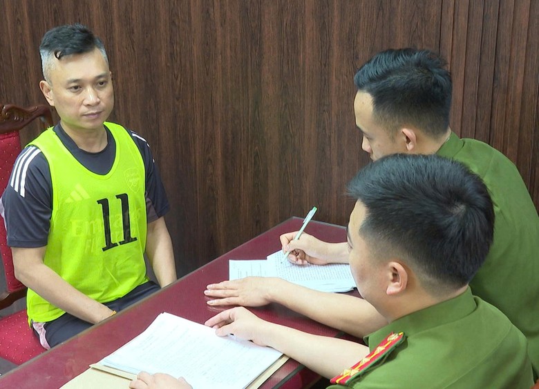 Triệt ph&aacute; trường g&agrave; quốc tế c&oacute; giao dịch đ&aacute;nh bạc hơn 1.200 tỷ đồng, khởi tố 196 bị can- Ảnh 2.