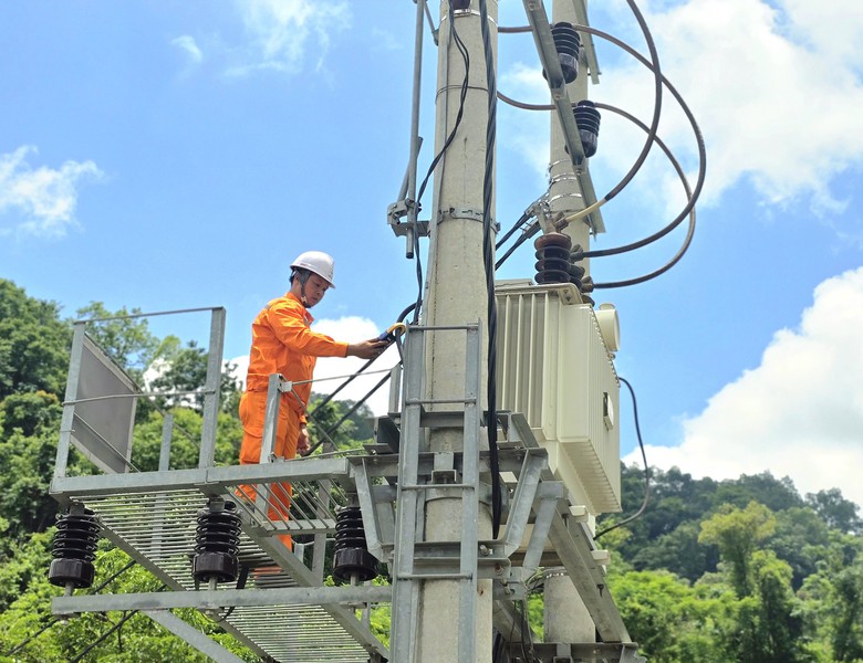 Giá điện chưa áp dụng ngay khung giờ cao điểm mới- Ảnh 2. Giá điện chưa áp dụng ngay khung giờ cao điểm mới- Ảnh 2.