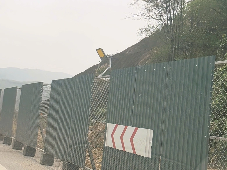 Siết chặt an to&agrave;n giao th&ocirc;ng tr&ecirc;n c&ocirc;ng trường cao tốc Nội B&agrave;i - L&agrave;o Cai dịp nghỉ lễ- Ảnh 1.