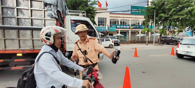 Th&aacute;i Nguy&ecirc;n tăng cường kiểm so&aacute;t giao th&ocirc;ng, bảo đảm an to&agrave;n dịp lễ 30/4 - 1/5- Ảnh 4.