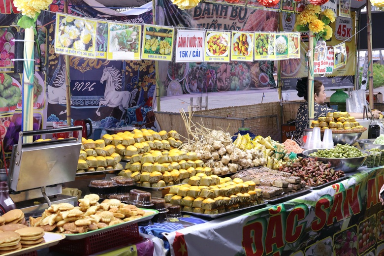 Hơn 350 gian h&agrave;ng tại Lễ hội B&aacute;nh d&acirc;n gian Nam Bộ 2026 ở Cần Thơ- Ảnh 5.