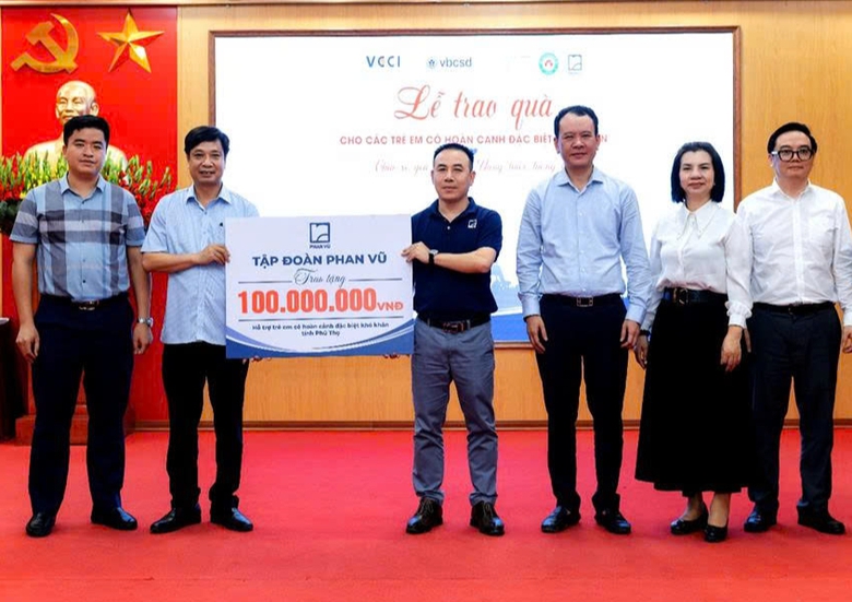 Trồng 1.000 c&acirc;y xanh tại Đền H&ugrave;ng dịp Giỗ Tổ, lan tỏa th&ocirc;ng điệp xanh- Ảnh 2.