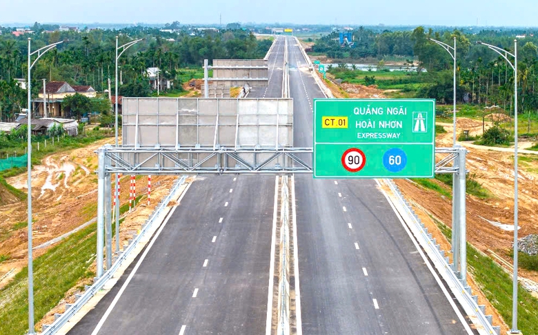 Th&ocirc;ng xe gần 200km cao tốc Bắc - Nam qua Quảng Ng&atilde;i đến gi&aacute;p Đắk Lắk từ trưa 29/4- Ảnh 3.
