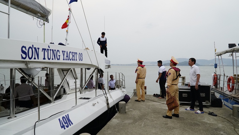 Gia Lai tăng cường an to&agrave;n giao th&ocirc;ng đường thủy, n&acirc;ng chất lượng du lịch biển- Ảnh 3.